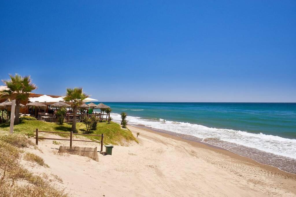 Oleholidays 603 Romana Playa Primera Linea Playa Marbella Luaran gambar
